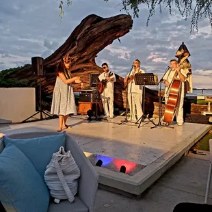 Performers. Excellent!