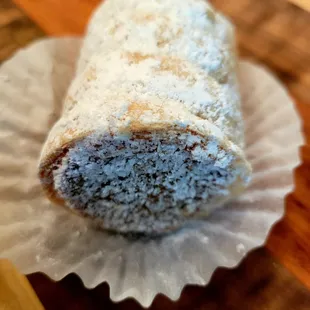 Aug 2021: Canoncitos @ $1.35. Flakey pastry w/ a Dulce de leche center. Very good.