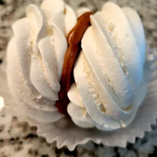 July 2021: Merengue Relleno @ $1.35 (Excellent).