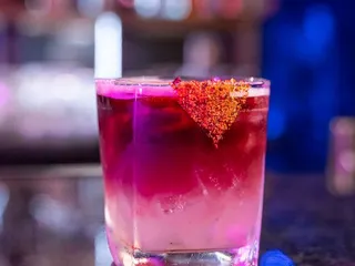 Paradox Lounge