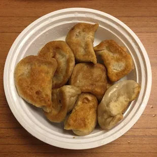Pan fried dumpling