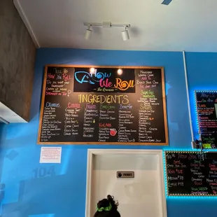 Love the huge menu board right when you walk in.