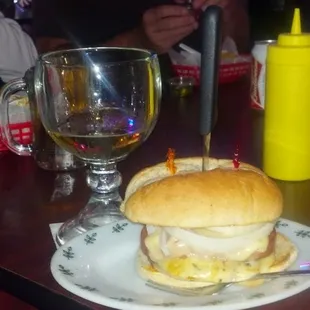 Greatest b'loney samdwich ever.