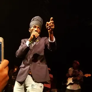 Sizzla Kolonji preachin' Sept. 14, 2017. He was a little 'crazy' that night.