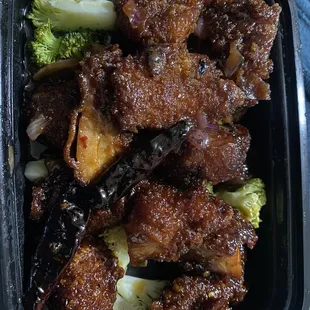 General Tsos Chicken . . . Never have I ever not loved General Tso's chicken until i ate this.