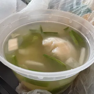 Wonton soup