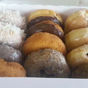 Hmmmm... I shall try the plain cake donut first...