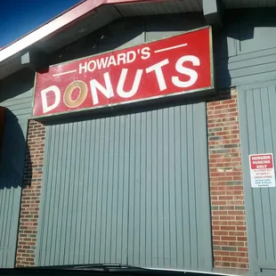 Loving their donuts !!!Great service.