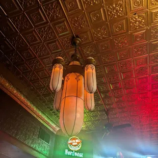 oysters and mussels, interior