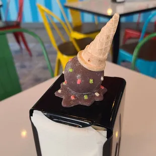 Decoration on the Napkin Dispenser  07-04-2023