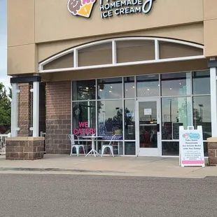 The Front &amp; Signage  07-04-2023