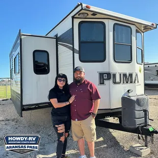 Excited for more happy campers!!  Congrats Mr. Fernandez &amp; your fiancé Ms. Portillo on the 2016 Puma Palomino 37PFL.