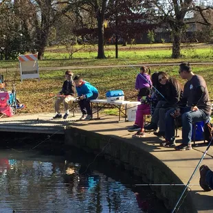 #Yelp #HoweCommunityPark #FultonElCaminoRecreationAndParkDistrict #FishingInTheCity #CAWildlife