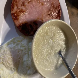 Grits, ham and egg