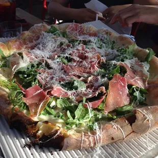 Prosciutto and Arugula Pizza