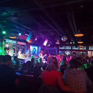 a crowded bar