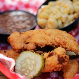 ws a basket of fried food