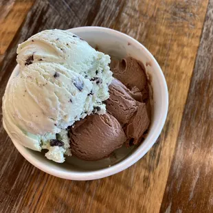 1 scoop mint chocolate chip and 1 scoop chocolate