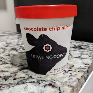 Picked up some more Howling Cow ice cream from Harris Teeter last night. Chocolate Chip Mint flavor. On sale for $3.50 per pint.