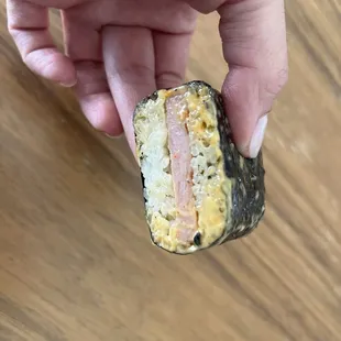 Musubi bomb undercarriage