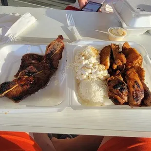 This is the bruddah combo, with kalbi ribs, bbq chicken, and katsu chicken