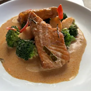 Salmon Panang curry, healthy yummy!!!!