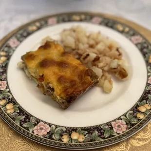 Breakfast casserole with home fries