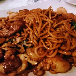 House Special Lo Mein