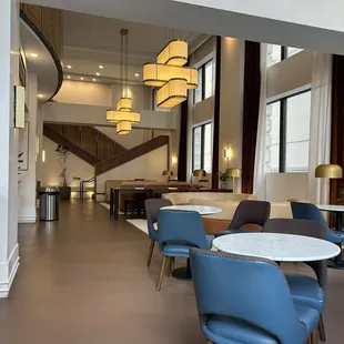 Hu. Hotel