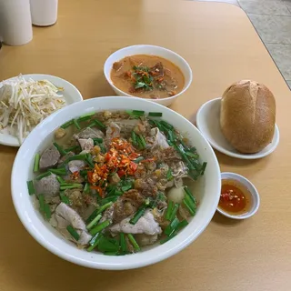 7. Pha Lau Long Bo 32 Oz