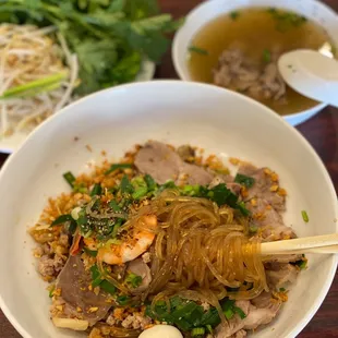 Hi tieu dai (chewy noodle)