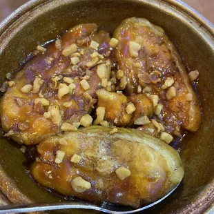 Ca kho. Carmalize fish. (Really good)