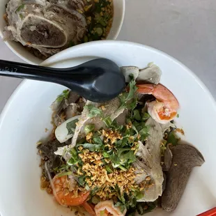 Hue Hu Tieu Mi Dac Biet Kho