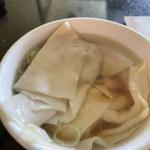 Wonton soup