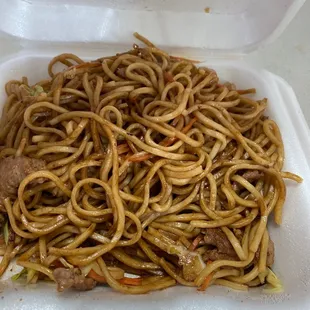 Beef lo mein