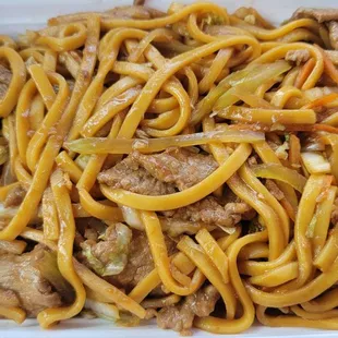 Beef lo mein