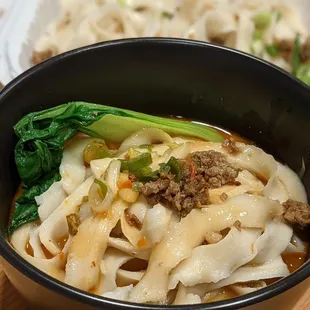 D11. Chongqing Street Noodle