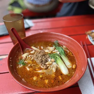 food, ramen and noodles