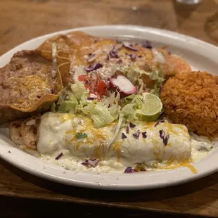 Combo 9. Shrimp Enchilada and Chile Relleno Combo