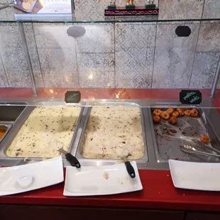 pongal (rice) , upma ( semolina) , medu vada (lentil fritters)