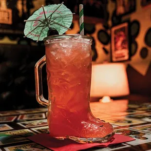 Delicious drinks with tiki style