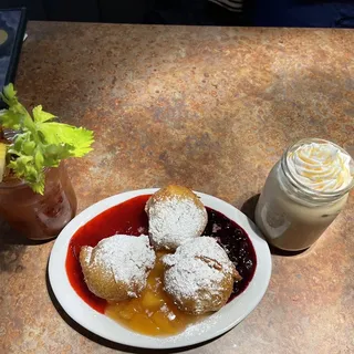 Iced Caramel Macchiato