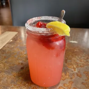 Strawberry lemonade