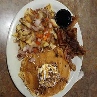 Caramel pecan pancakes, taters and bacon