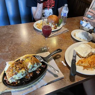 Bubba&apos;s Burger, 1/2 lb. Chicken Fried Steak, Huck&apos;s Breakfast Burrito Huckleberry mimosa