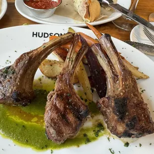 Lamb chop with carrots and potatoes