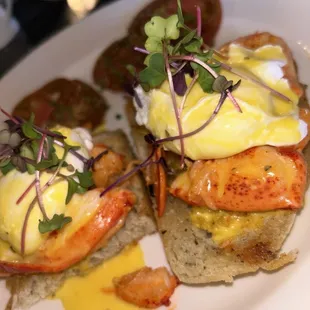 Lobster Benedict