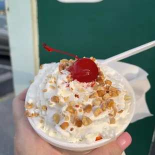 Peanut butter explosion sundae was awesome!