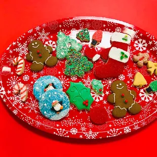 a plate of christmas cookies
