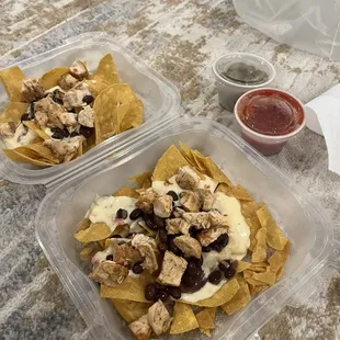 To go Ultimate Nachos